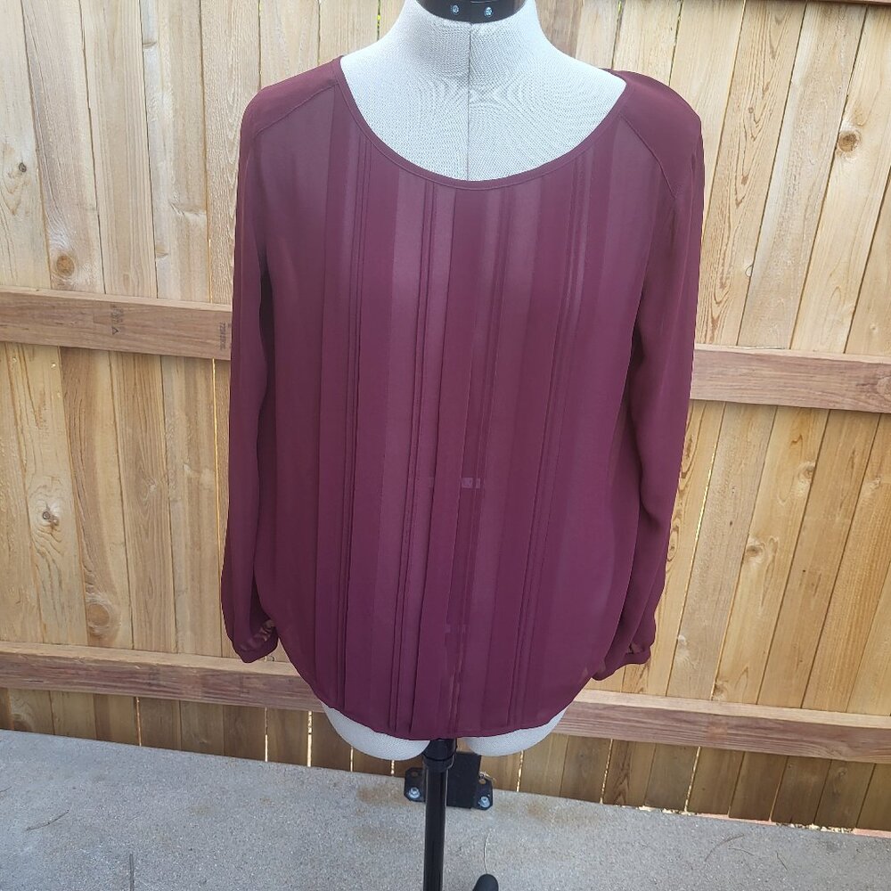 LOFT women's sheer maroon Burgandy wine flowy pleated front top small